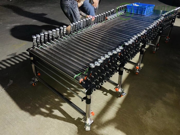 伸缩输送机案例09