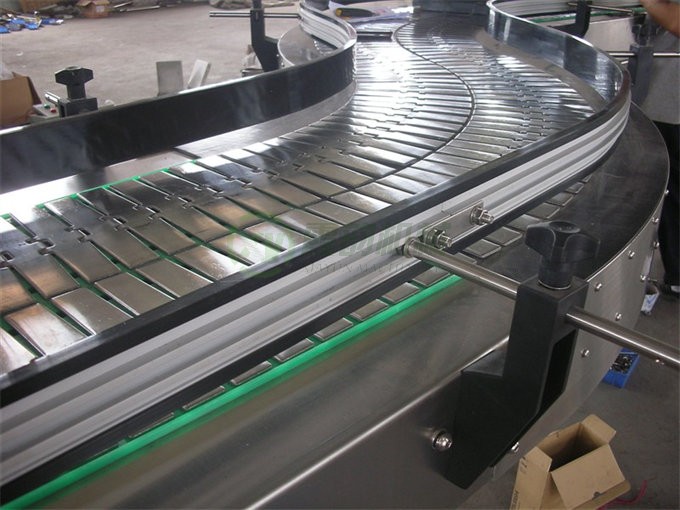 顶板链输送机10